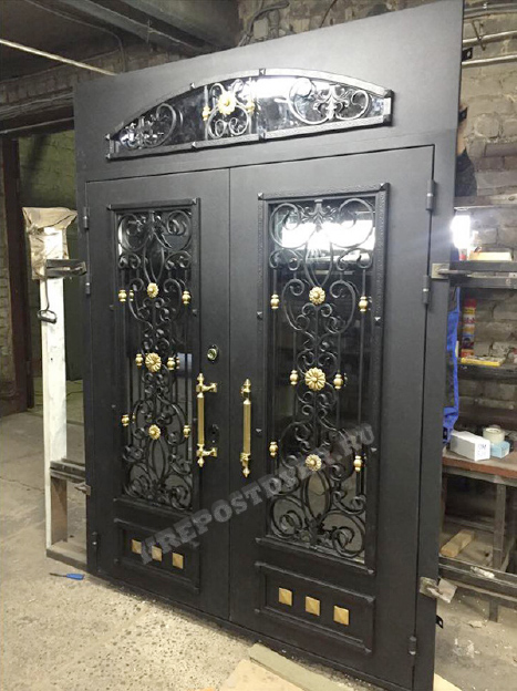 Двери на заказ — изготовление входных металлических дверей по индивидуальным размерам